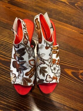 Women’s Socofy Orange/White Floral Embrodiery Open Toe Heels Size 38